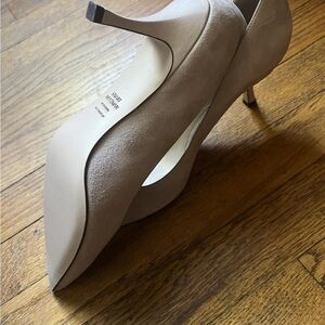 Stuart Weitzman Beige Heels